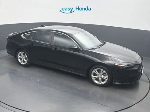 Used 2023 Honda Accord LX image 19