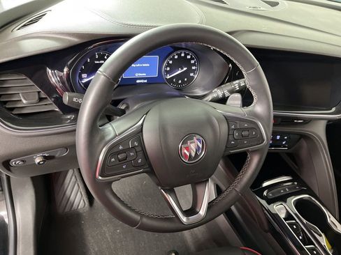 Used 2022 Buick Envision Essence w/ Sport Touring Package image 28