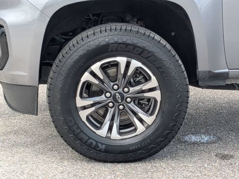 Used 2021 Chevrolet Colorado Z71 w/ Safety Package AWD/4WD image 11