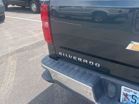 Used 2017 Chevrolet Silverado 1500 LT w/ All Star Edition AWD/4WD image 7