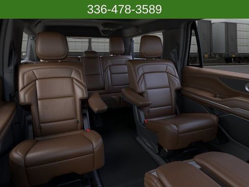 New 2026 Lincoln Navigator L Reserve AWD/4WD image 11