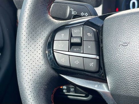 Used 2025 Ford Explorer ST image 38