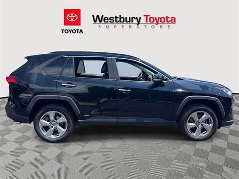 Certified 2020 Toyota RAV4 Limited image 6