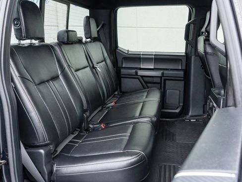 Used 2018 Ford F150 XLT w/ Equipment Group 302A Luxury AWD/4WD image 15