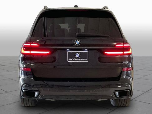 Used 2024 BMW X7 xDrive40i w/ M Sport Package image 4