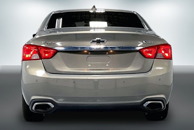 Used 2017 Chevrolet Impala Premier w/ Enhanced Convenience Package FWD image 6
