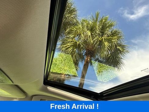 Used 2023 Nissan Altima 2.5 SL FWD image 11