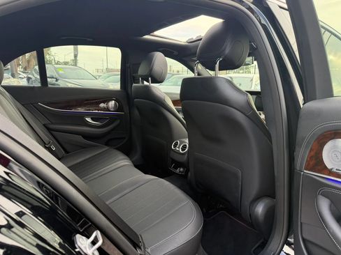 Used 2017 Mercedes-Benz E 300 image 12