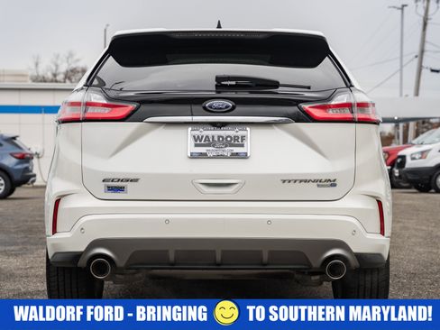 Used 2020 Ford Edge Titanium w/ Equipment Group 301A image 5
