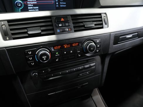 Used 2011 BMW M3 Sedan image 48