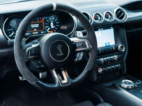 Used 2020 Ford Mustang Shelby GT500 w/ Technology Package image 24