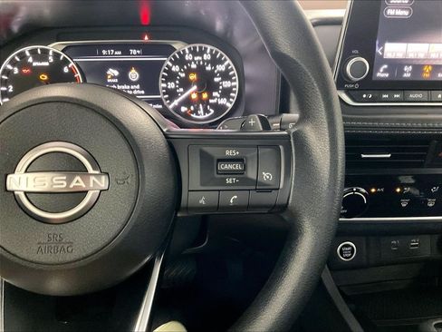 Used 2023 Nissan Rogue S AWD/4WD image 23