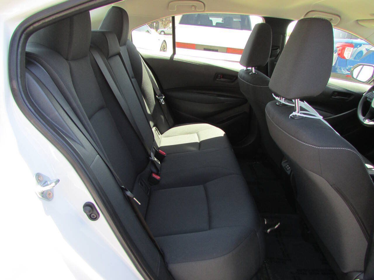 Used 2026 Toyota Corolla LE FWD image 30