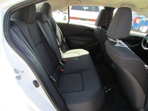 Used 2026 Toyota Corolla LE FWD image 30