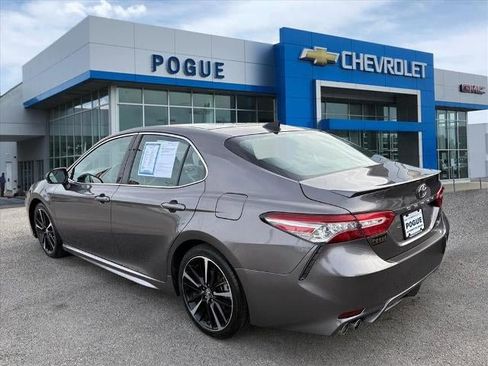 Used 2019 Toyota Camry XSE image 3