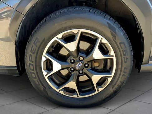 Used 2019 Subaru Crosstrek 2.0i w/ Eyesight System image 10