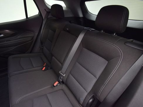 Used 2024 GMC Terrain SLE w/ Driver Convenience Package FWD image 18