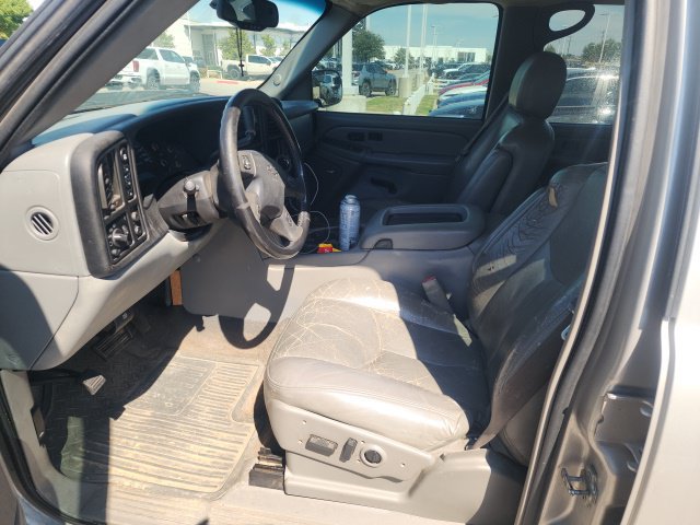 Used 2006 Chevrolet Silverado 1500 LT w/ Onstar Plus Package AWD/4WD image 5