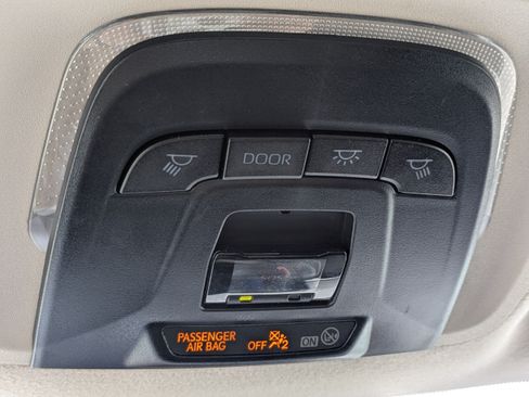 Used 2024 Toyota Corolla LE FWD image 33