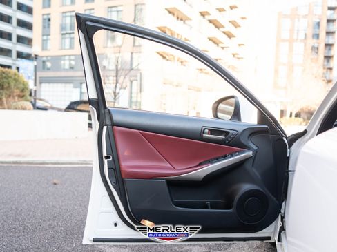 Used 2019 Lexus IS 350 F Sport image 43