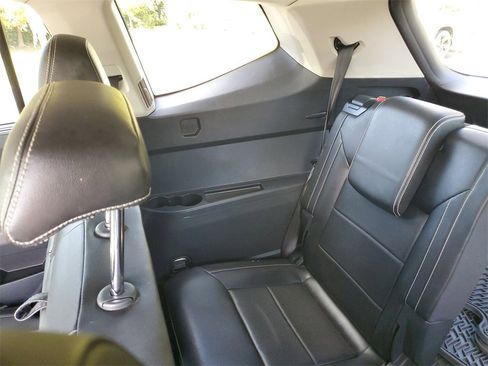 Used 2021 Volkswagen Atlas SE image 13