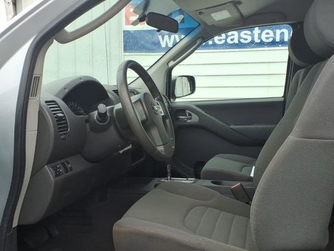 Used 2007 Nissan Frontier XE w/ Preferred Pkg RWD image 10