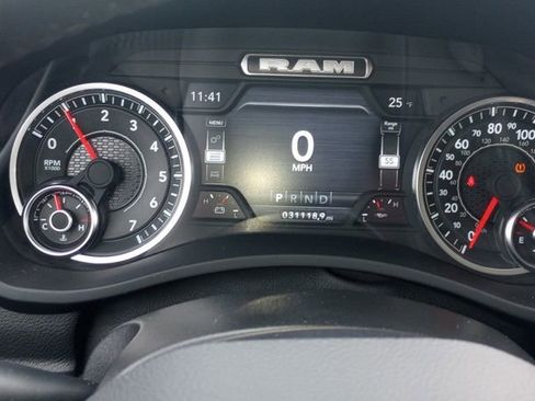 Used 2024 RAM 2500 Laramie image 10