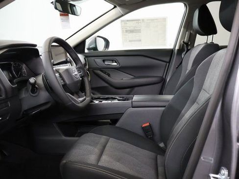 New 2026 Nissan Rogue SV w/ Cold Weather Package AWD/4WD image 11