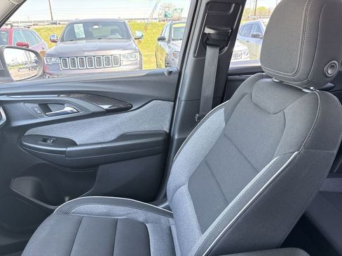 Used 2023 Chevrolet TrailBlazer LT w/ Convenience Package AWD/4WD image 30