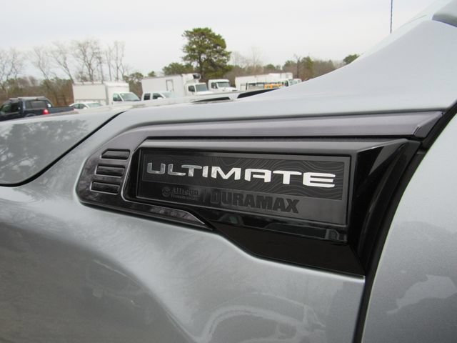Used 2024 GMC Sierra 2500 Denali Ultimate AWD/4WD image 10
