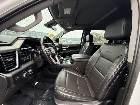 Used 2023 GMC Sierra 1500 Denali w/ Technology Package AWD/4WD image 9
