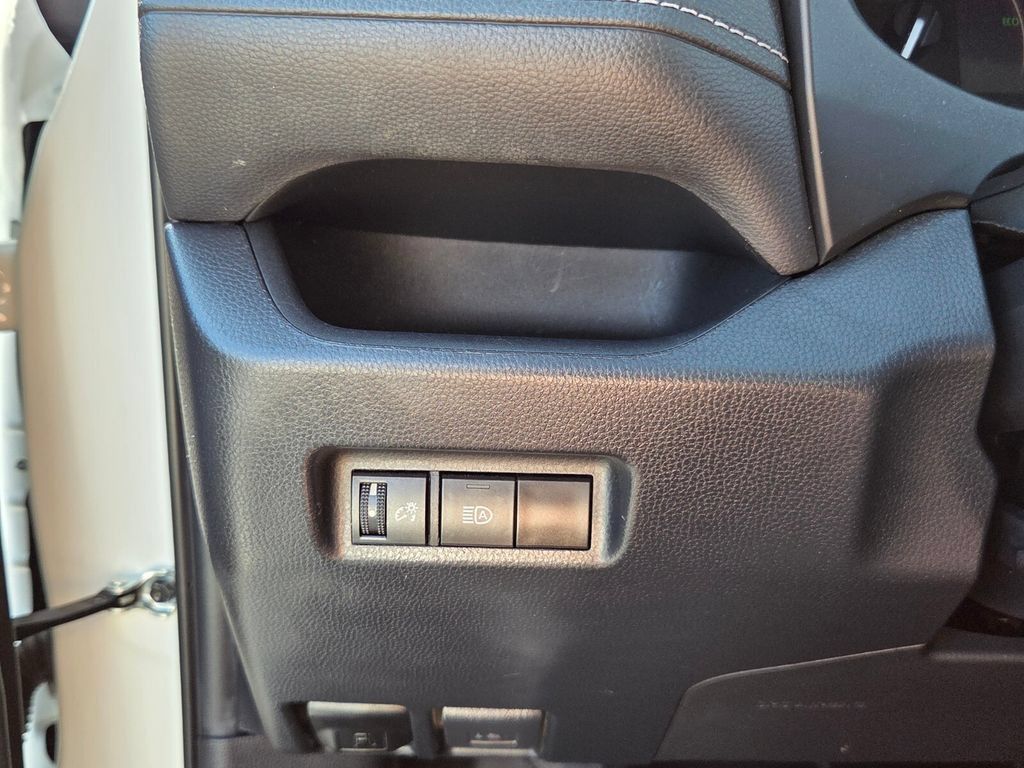 Used 2023 Toyota RAV4 LE FWD image 28
