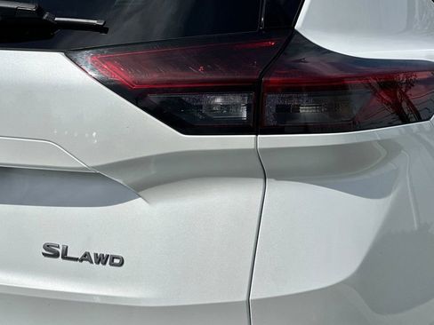 Used 2026 Nissan Rogue SL image 26