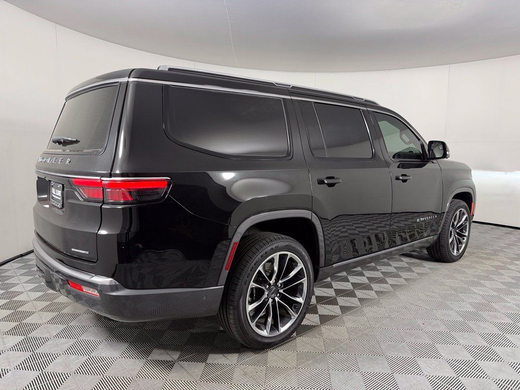 Used 2022 Jeep Wagoneer Series III w/ Premium Group I RWD image 6