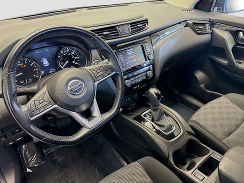 Used 2020 Nissan Rogue Sport SV w/ All-Weather Package image 7