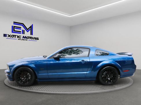 Used 2006 Ford Mustang GT image 2