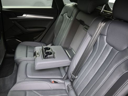 Certified 2025 Audi Q5 2.0T Premium w/ Convenience Plus Package image 20