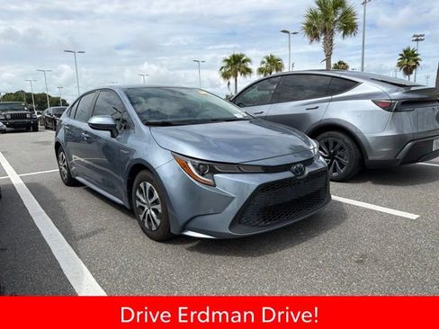 Used 2020 Toyota Corolla LE FWD image 1