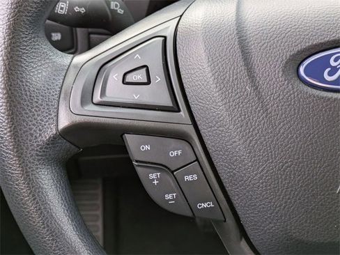 Used 2022 Ford Edge SE image 17