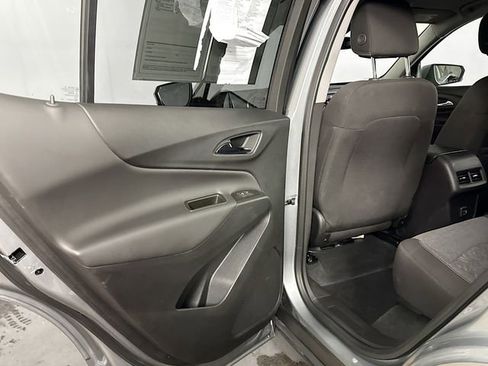 Used 2024 Chevrolet Equinox LT FWD image 15