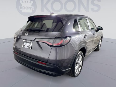 Used 2023 Honda HR-V LX image 4