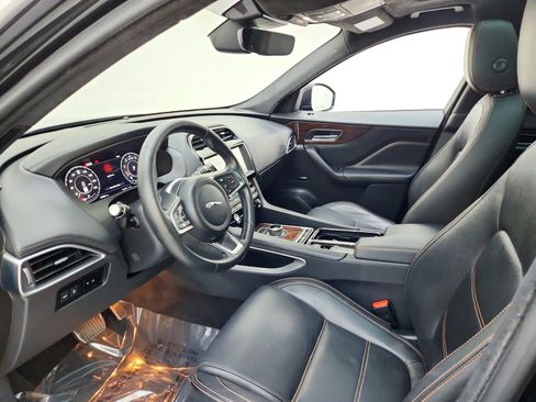 Used 2019 Jaguar F-PACE Prestige AWD/4WD image 16