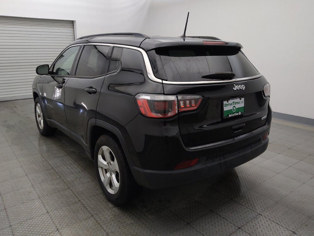 Used 2018 Jeep Compass Latitude FWD image 5