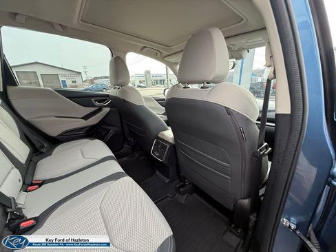 Used 2021 Subaru Forester Premium image 38