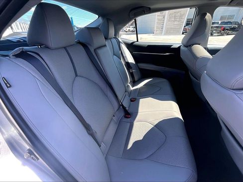 Used 2021 Toyota Camry XLE w/ Navigation Upgrade Package FWD image 23