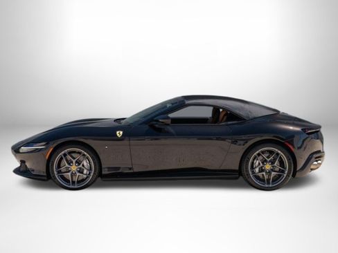 Used 2025 Ferrari Roma Spider RWD image 4