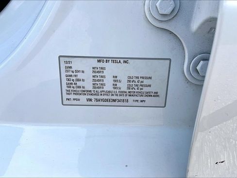 Used 2022 Tesla Model Y Long Range AWD/4WD image 16