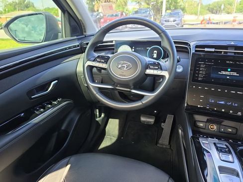 Used 2023 Hyundai Tucson Limited w/ Cargo Package FWD image 9