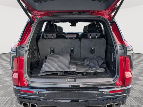 Used 2024 Chevrolet Traverse RS w/ LPO, Floor Liner Package AWD/4WD image 15
