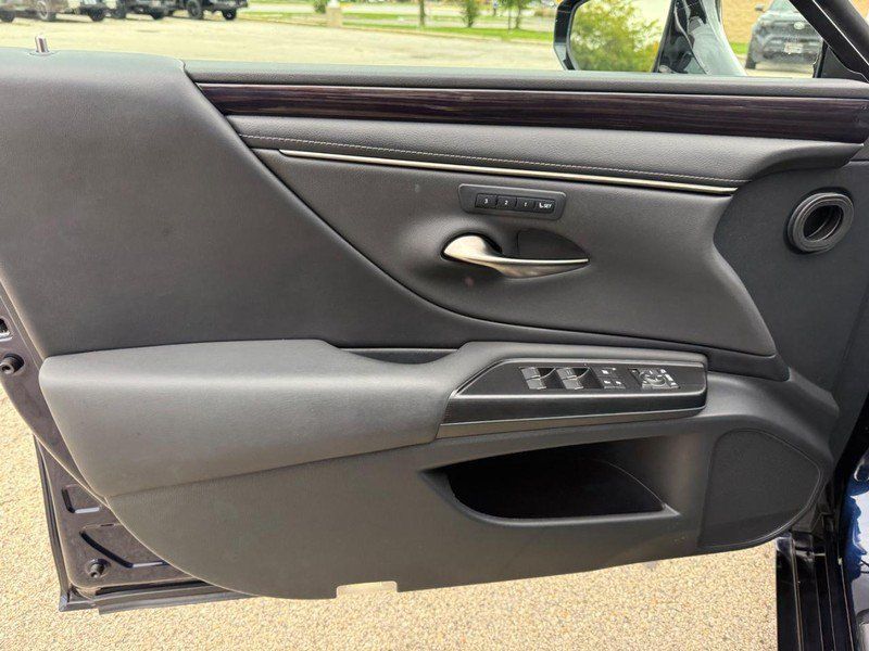 Used 2021 Lexus ES 350 w/ Premium Package FWD image 19